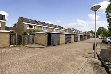 33m2 house to rent for 932.93€/month in Brandsland 40, Staphorst