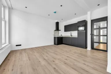 61m2 Appartement à louer pour 1457.7€/mois à Scheepersstraat, The Hague
