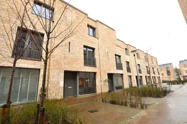 131m2 huis te huur voor 2250€/maand in Deflectiespoelstraat 9, Eindhoven