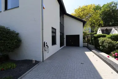 310m2 Haus zur Miete für 3750€/Monat in Lage Kanaaldijk, Maastricht