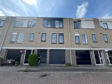 121m2 huis te huur voor 2350€/maand in Kruidenierweg, IJsselstein