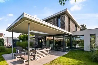 161m2 maison à louer pour 3050€/mois à Hannah Arendtstraat 6, Nijmegen