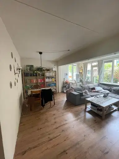 90m2 apartment to rent for 823€/month in J.J.P. Oudkwartier, Bilthoven