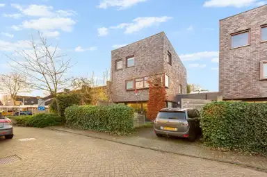 168m2 maison à louer pour 2750€/mois à Johannes de Heerlaan 28, Driebergen-Rijsenburg