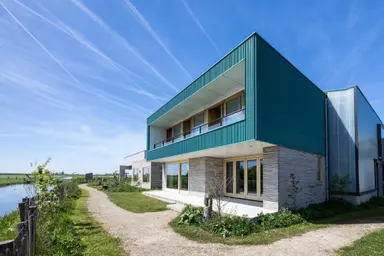 166m2 house to rent for 2500€/month in West 49H, Avenhorn