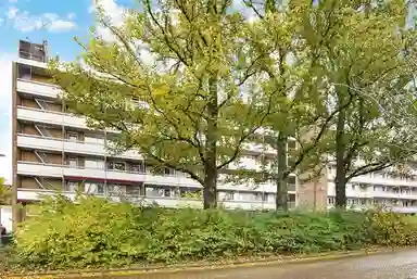 80m2 apartment to rent for 2750€/month in Meester F.A. van Hallweg, Amstelveen