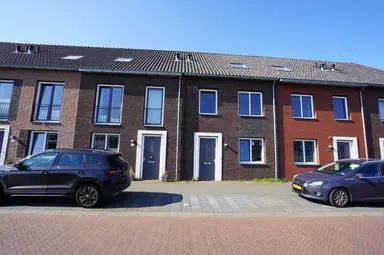 0m2 Haus zur Miete für 2500€/Monat in Glaskloksingel, Delft