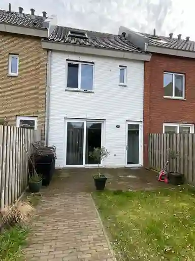 106m2 house to rent for 933.93€/month in Molenweg 4, Middelharnis