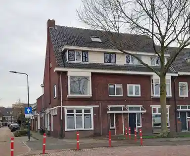 100m2 room to rent for 775€/month in Minister Kanstraat 1, Breda