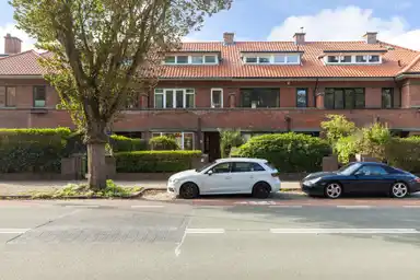 211m2 house to rent for 4300€/month in Doorniksestraat, The Hague