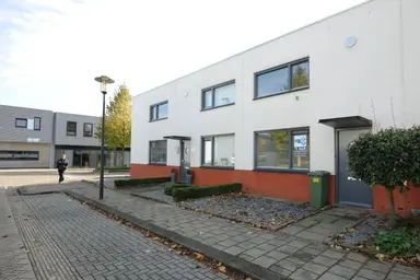 102m2 house to rent for 1075€/month in Neerharenstraat 26, Maastricht