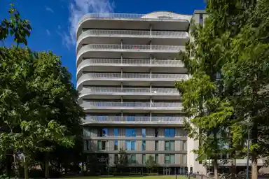 150μ² Διαμέρισμα προς ενοικίαση για 3382€/μήνα σε Frederik van Eedenplein 32, Eindhoven