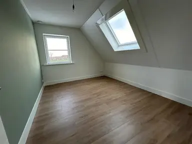 220m2 maison à louer pour 2795€/mois à De Kwekerij, Est