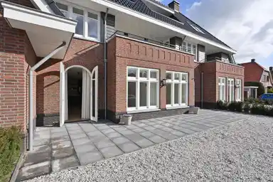126m2 flat te huur voor 2750€/maand in Laarderweg 70B, Eemnes