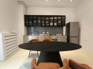 125m2 Appartement te huur voor 2650€/maand in Viaduct, Zurich