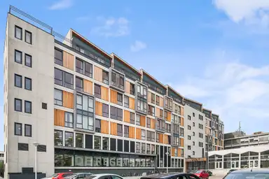 98m2 Appartement à louer pour 1715€/mois à Lijnbaan 269, Dordrecht