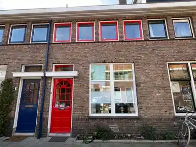91m2 huis te huur voor 2000€/maand in Van Zuylen van Nijeveltstraat 5, Delft