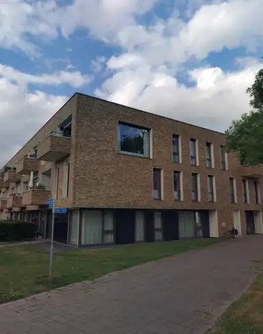 75m2 apartment to rent for 742.52€/month in Leonardstraat 145, Hengelo