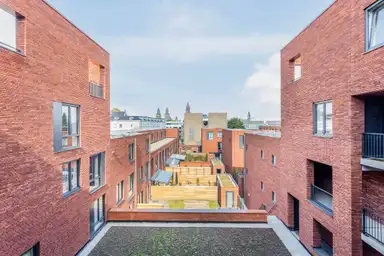 110μ² Διαμέρισμα προς ενοικίαση για 2395€/μήνα σε Merkatplantsoen, Maastricht