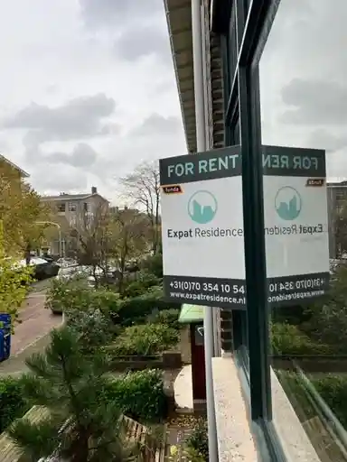 84μ² Διαμέρισμα προς ενοικίαση για 2300€/μήνα σε Lübeckstraat, The Hague