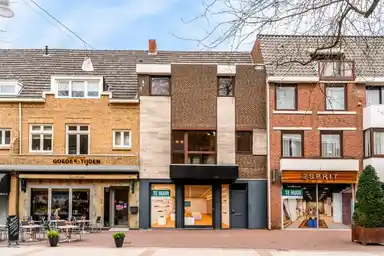 173m2 apartment to rent for 1500€/month in Graaf Gerardstraat, Roermond