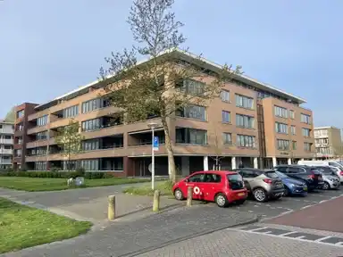 109m2 apartment to rent for 2950€/month in Johannes Calvijnlaan, Amstelveen