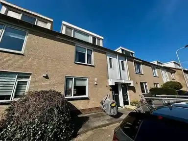 131m2 house to rent for 2200€/month in Kruidenschans 44, Voorhout