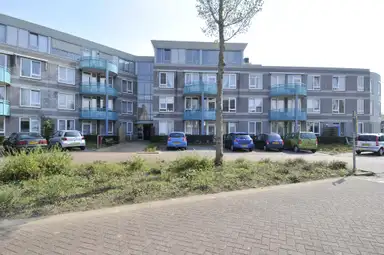 74m2 apartment to rent for 754.88€/month in Brededwarsstraat 74, Roermond