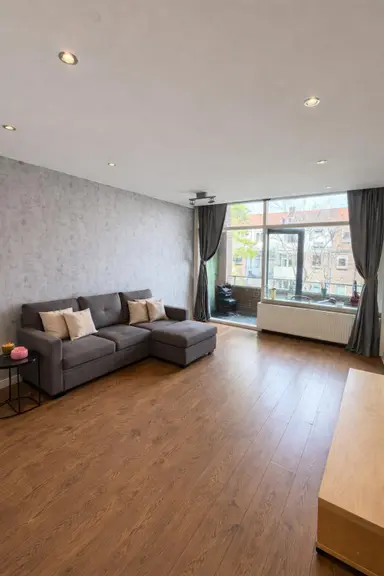 86m2 Chambre à louer pour 727€/mois à Rotterdamsedijk, Schiedam