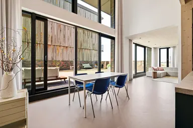 150m2 apartment to rent for 3850€/month in Papaverweg 133, Amsterdam