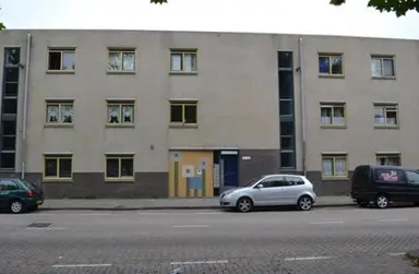 39m2 Zimmer zur Miete für 930€/Monat in Floraweg 10, Amsterdam