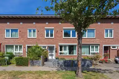 122m2 house to rent for 1950€/month in Alfons Ariënsstraat 20, Maastricht