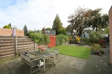 142m2 Haus zur Miete für 2750€/Monat in Rembrandtlaan, Bleiswijk