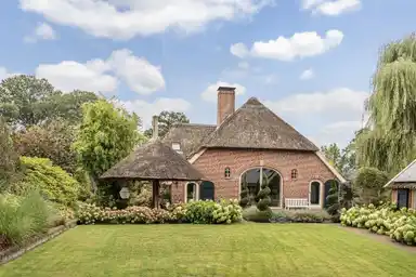 298m2 Haus zur Miete für 2500€/Monat in Goorseweg 27a, Lochem