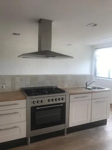 117m2 flat to rent for 2200€/month in Puerto Ricostraat, Almere