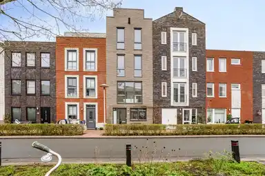 180m2 Casa in affitto per 3495€/mese a Lippizanerstraat, Utrecht