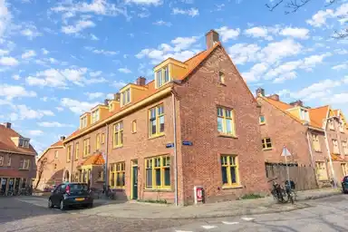 94m2 house to rent for 3450€/month in Begoniastraat, Amsterdam