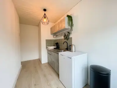 35μ² στούντιο προς ενοικίαση για 785€/μήνα σε S.M. Hugo van Gijnweg, Dordrecht