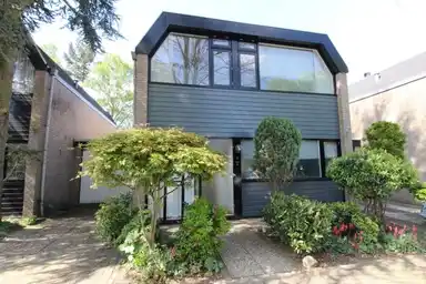 132m2 Casa in affitto per 1495€/mese a Soerensebeek, Zwolle