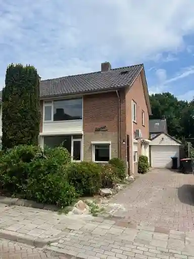 165m2 house to rent for 1500€/month in Jan Wiegerslaan 1, Almelo