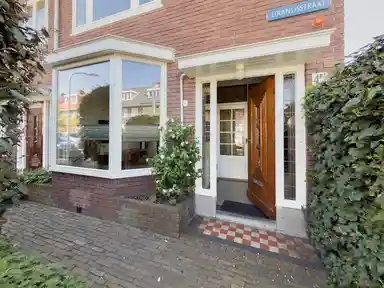 111m2 maison à louer pour 2950€/mois à Uranusstraat, Haarlem