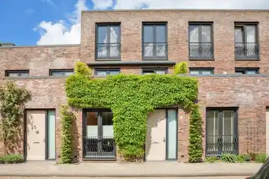 154m2 Haus zur Miete für 2295€/Monat in Elzenstraat, Tilburg