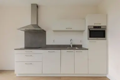 80m2 Appartamento in affitto per 1865€/mese a 1e Lulofsdwarsstraat 18, The Hague