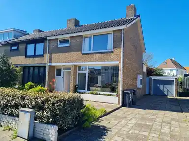 108m2 Haus zur Miete für 2950€/Monat in Meester Troelstrastraat, Zandvoort