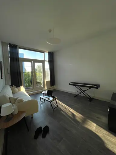 25m2 room to rent for 1000€/month in Henegouwerlaan, Rotterdam