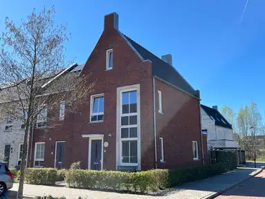 125m2 maison à louer pour 1450€/mois à Katjesbos 72, Doetinchem