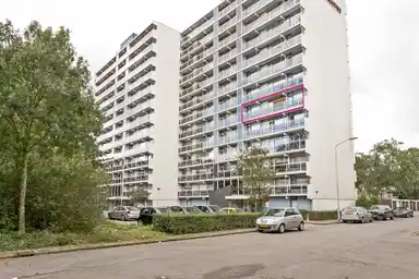 90m2 Appartement à louer pour 925.75€/mois à Sterrebos 154, Breda