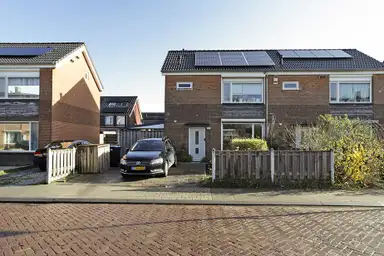 0m2 house to rent for 936.92€/month in Witte de Withstraat 33, Dinteloord