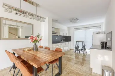 130m2 house to rent for 2450€/month in Van der Woudendijk, The Hague