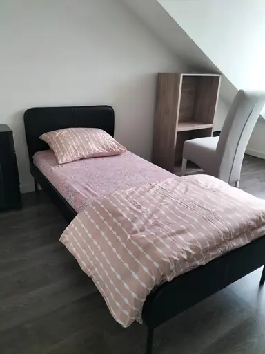 10m2 Chambre à louer pour 600€/mois à Copernicuslaan, The Hague